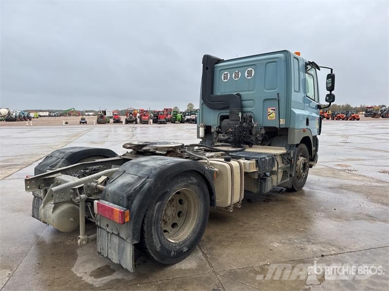 DAF CF85.410 4x2 Tracteur Routier Cabine Couchette S/A وحدات الجر