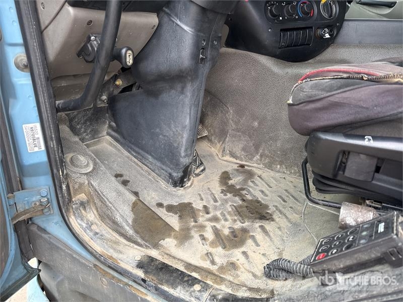 DAF CF85.410 4x2 Tracteur Routier Cabine Couchette S/A وحدات الجر