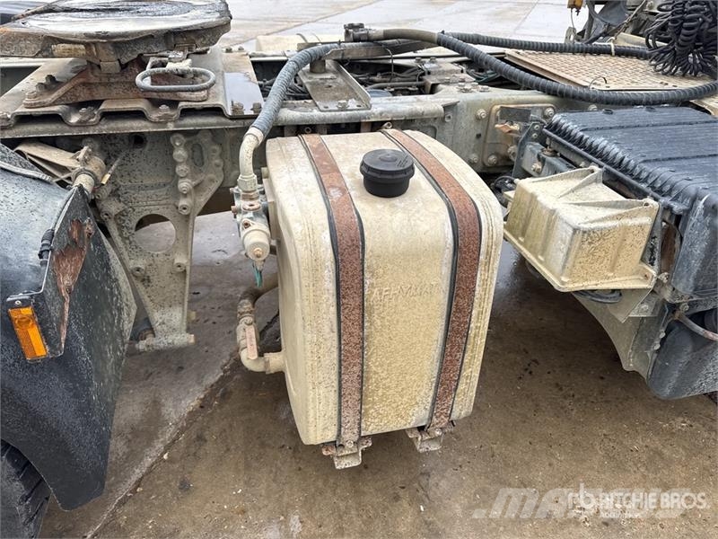 DAF CF85.410 4x2 Tracteur Routier Cabine Couchette S/A وحدات الجر