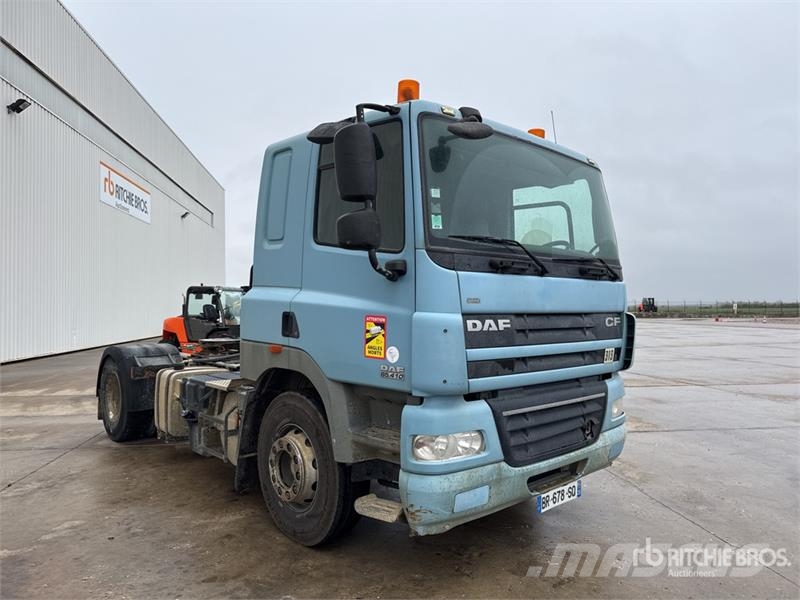 DAF CF85.410 4x2 Tracteur Routier Cabine Couchette S/A وحدات الجر