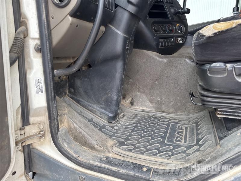 DAF CF85.410 8x4 Camion Benne Tri/A Dump Truck Billenő teherautók
