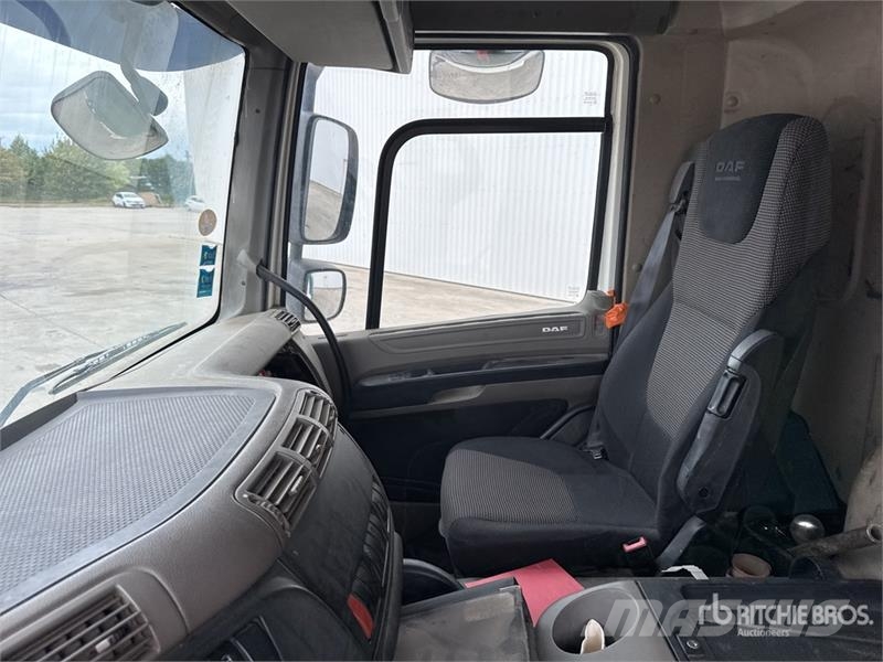 DAF CF85.410 8x4 Camion Benne Tri/A Dump Truck Billenő teherautók
