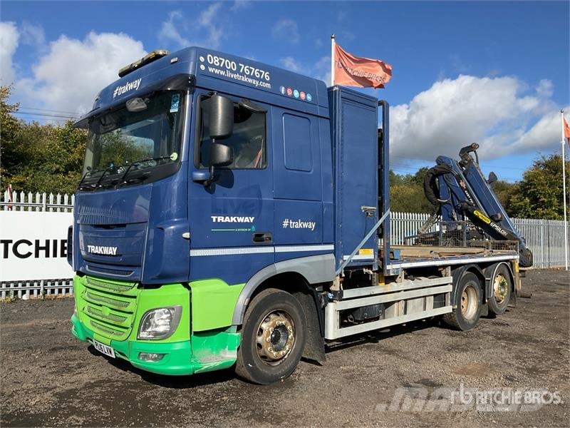 DAF Knuckle Boom on DAF 6x2 Sleeper Flatbed Truck with Crane trucks