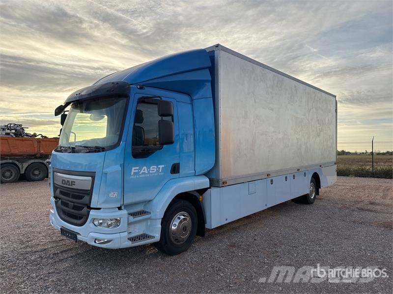 DAF LF Van Truck Bakwagens met gesloten opbouw