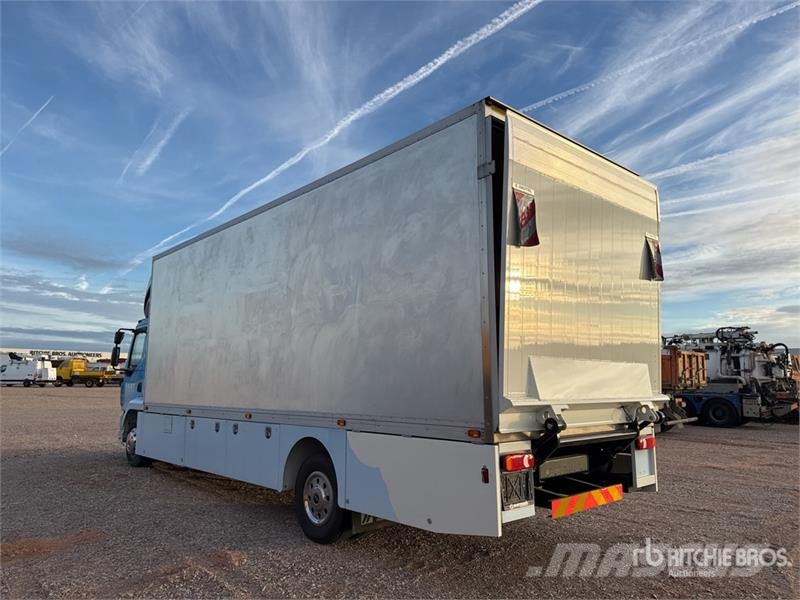 DAF LF Van Truck Bakwagens met gesloten opbouw