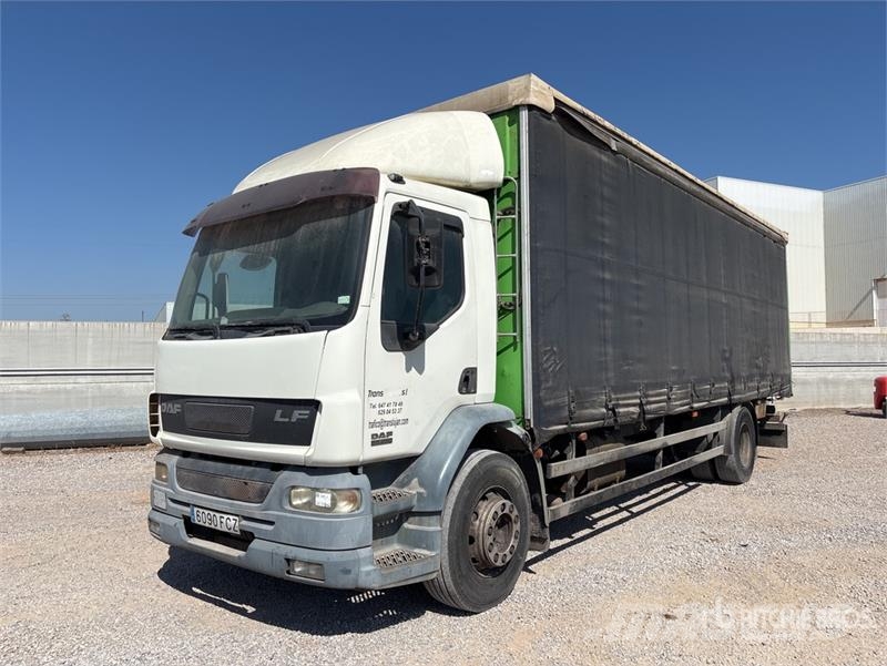 DAF LF55.250 4x2 Curtain Side Truck Curtainsider trucks