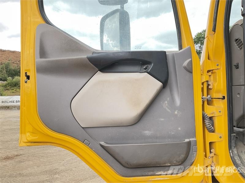 DAF on DAF LF230FA Sweeper Truck Sweeper trucks