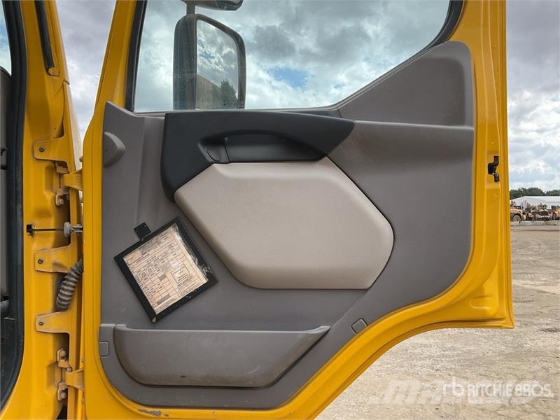 DAF on DAF LF230FA Sweeper Truck Sweeper trucks