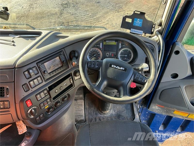 DAF Q150Z Easyfold 4800 kg Knuckle Boom on DAF XF440 6 شاحنات الرافعات