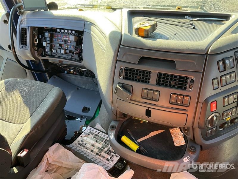 DAF Q150Z Easyfold 4800 kg Knuckle Boom on DAF XF440 6 شاحنات الرافعات