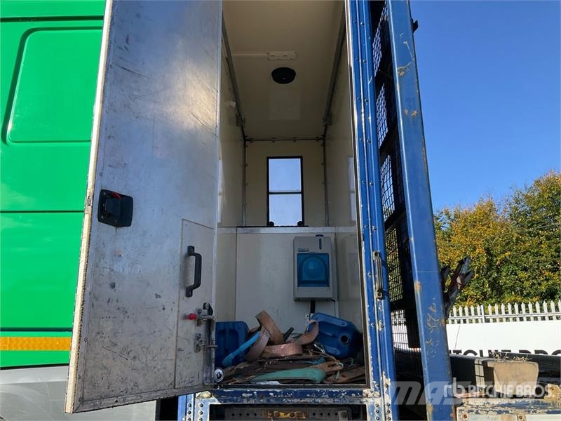 DAF Q150Z Easyfold Knuckle Boom on DAF 6x2 Sleeper Fla クレーントラック、ユニック車