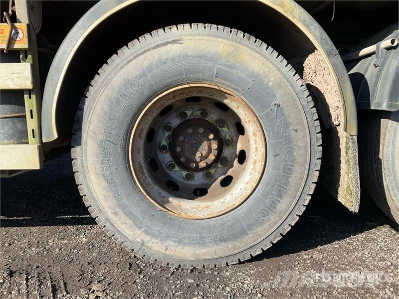 DAF Q150Z Easyfold Knuckle Boom on DAF 6x2 Sleeper Fla クレーントラック、ユニック車