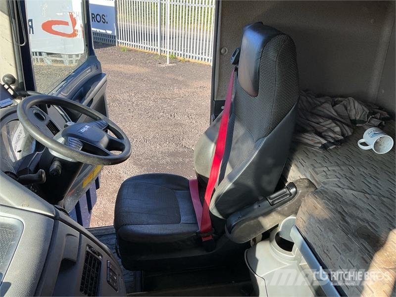 DAF Q150Z Easyfold Knuckle Boom on DAF 6x2 Sleeper Fla クレーントラック、ユニック車