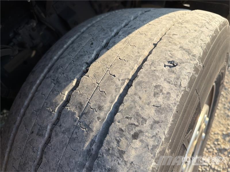 DAF XF 460 FT 4x2 S/A Sleeper Truck Tractor Влекачи