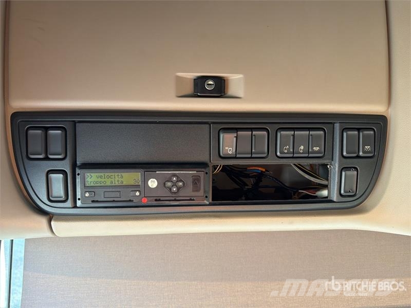 DAF XF 460 FT 4x2 S/A Sleeper Truck Tractor Влекачи