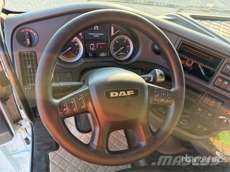 DAF XF 510 FT S/A Sleeper Truck Tractor Влекачи