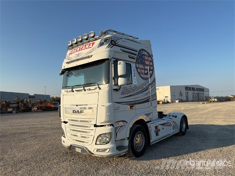 DAF XF 510 FT S/A Sleeper Truck Tractor Влекачи