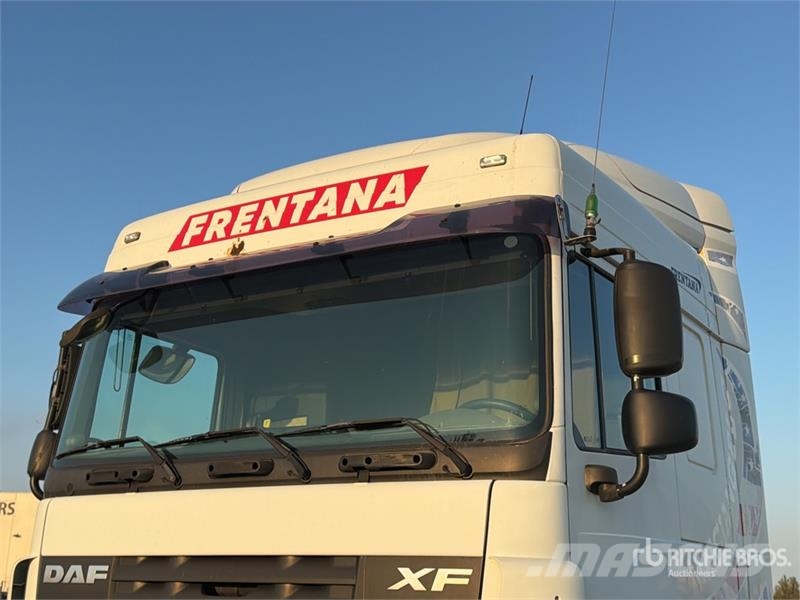 DAF XF105 4x2 S/A Sleeper Truck Tractor Dragbilar