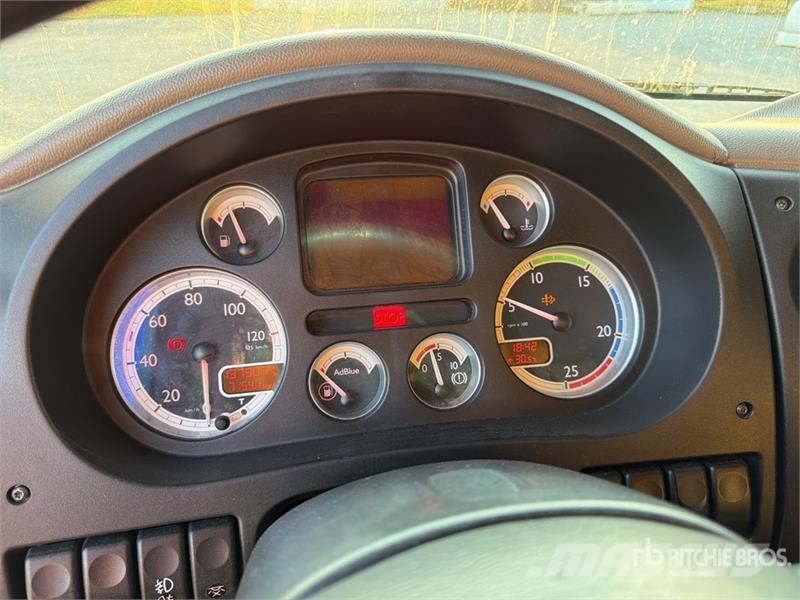DAF XF105 4x2 S/A Sleeper Truck Tractor Dragbilar
