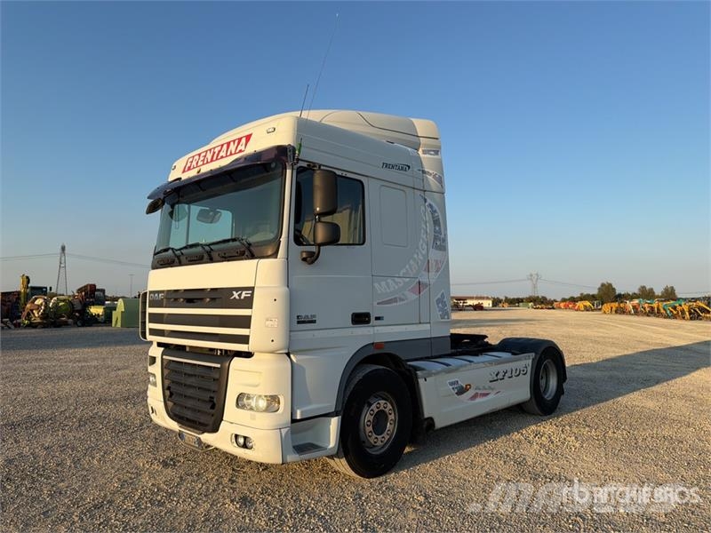 DAF XF105 4x2 S/A Sleeper Truck Tractor Dragbilar