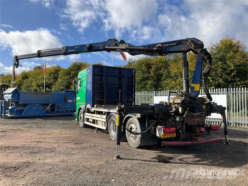 DAF XF440 6x2 Flatbed Truck Palfinger Q150Z Easyfold 4 Kranwagen