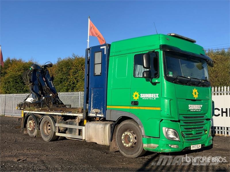 DAF XF440 6x2 Flatbed Truck w/Palfinger Q150Z Easy fol Kranwagen