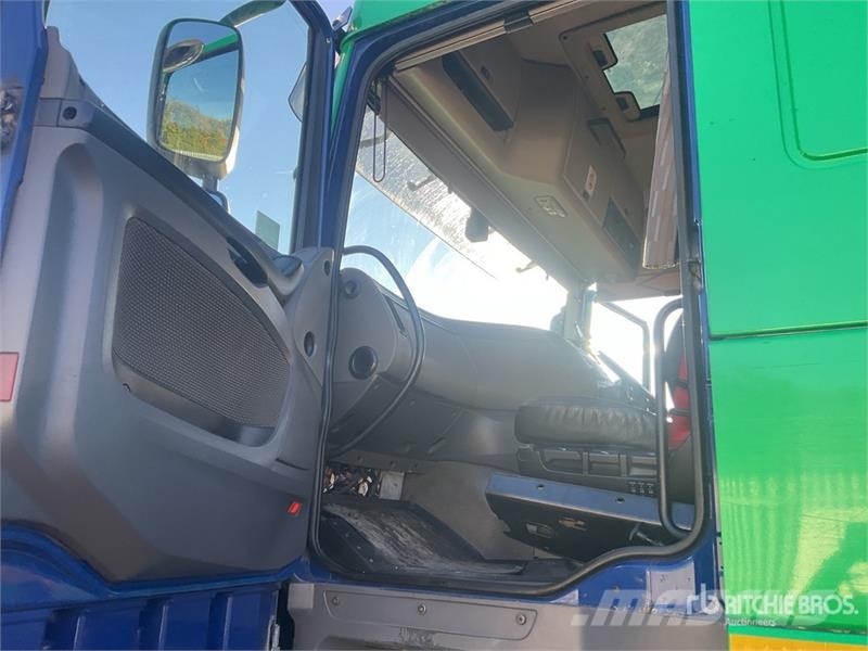 DAF XF440 6x2 Flatbed Truck w/Palfinger Q150Z Knuckle  Kamioni sa kranom