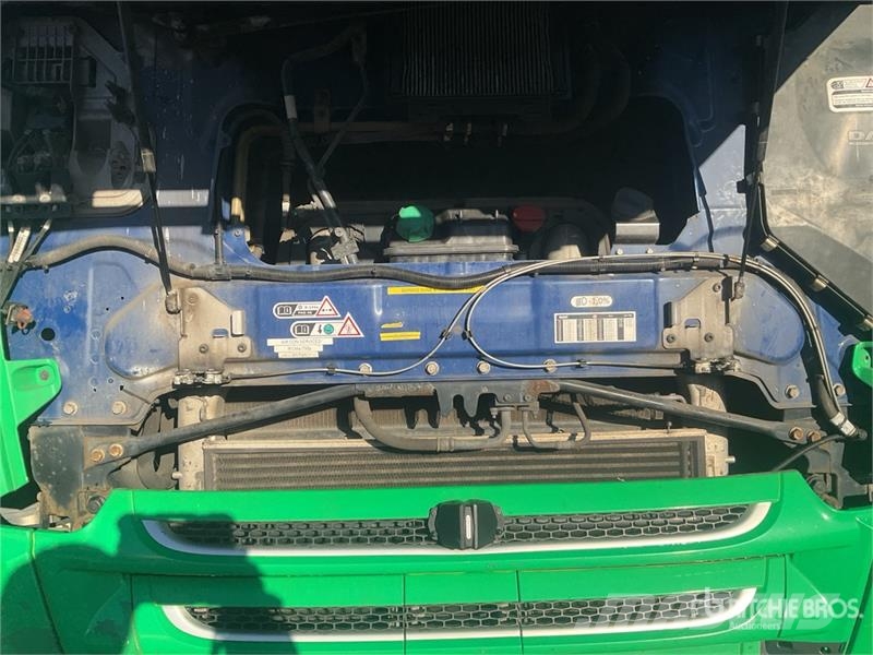 DAF XF440 6x2 Flatbed Truck w/Palfinger Q150Z Knuckle  Kamioni sa kranom