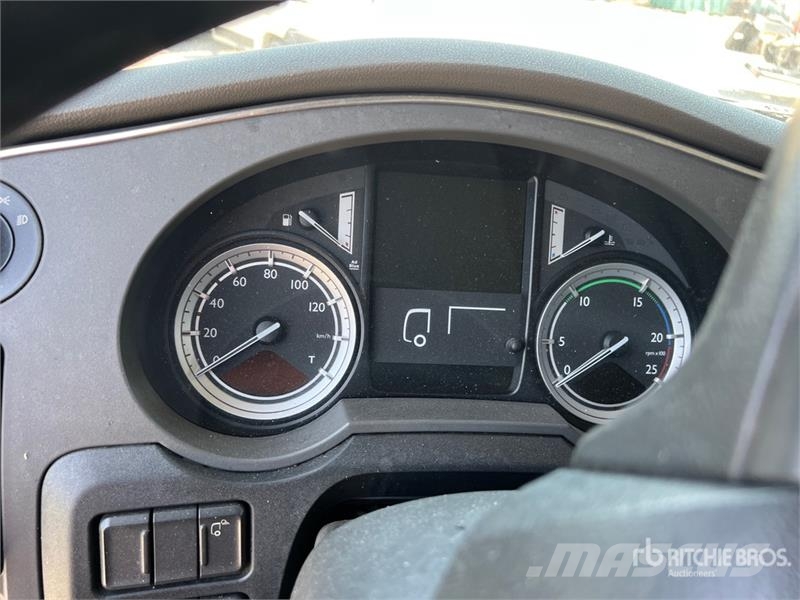 DAF XF460 4x2 S/A Sleeper Truck Tractor (Inoperable) وحدات الجر
