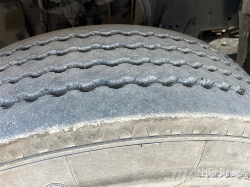 DAF XF460 4x2 S/A Sleeper Truck Tractor (Inoperable) وحدات الجر