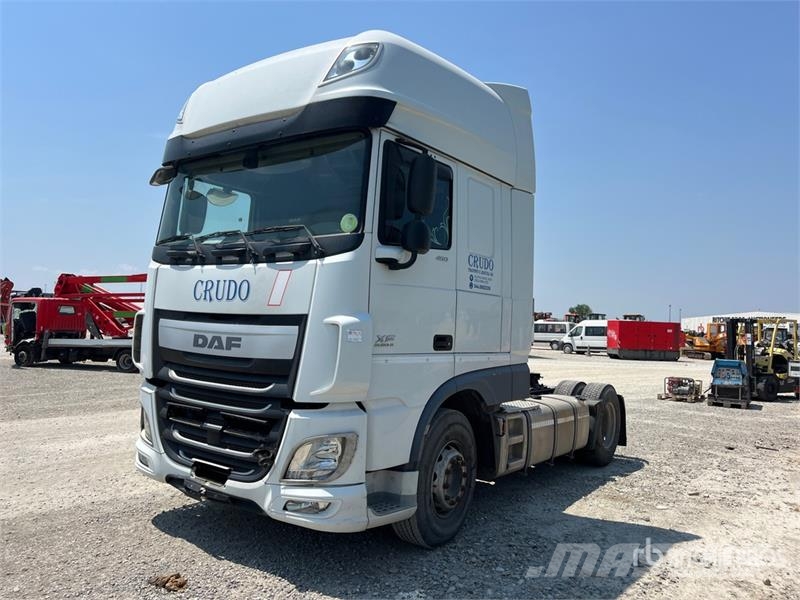 DAF XF460 4x2 S/A Sleeper Truck Tractor (Inoperable) وحدات الجر
