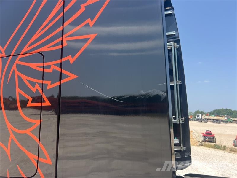DAF XG530FT 4x2 Tracteur Routier Avec Couchette S/A Sl Vetopöytäautot