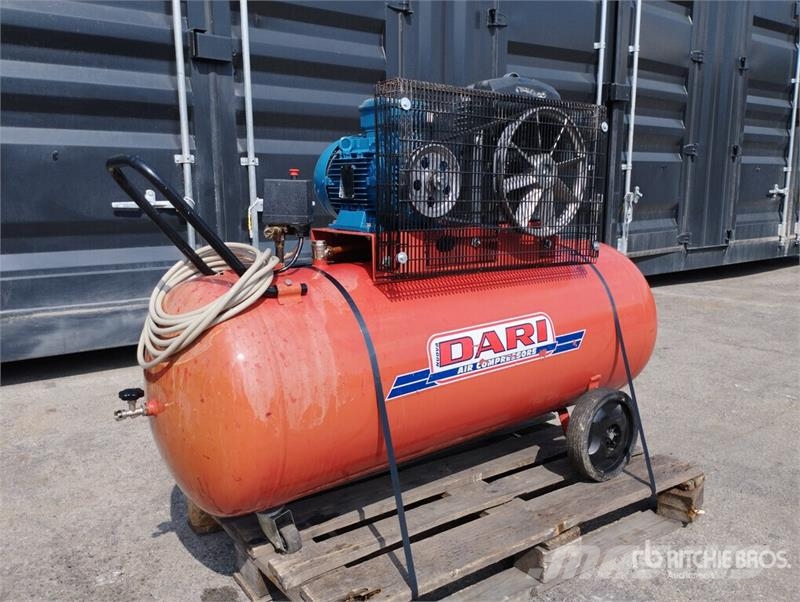 Dari CIS 70-00 Big 200L Air Compressor Компресори