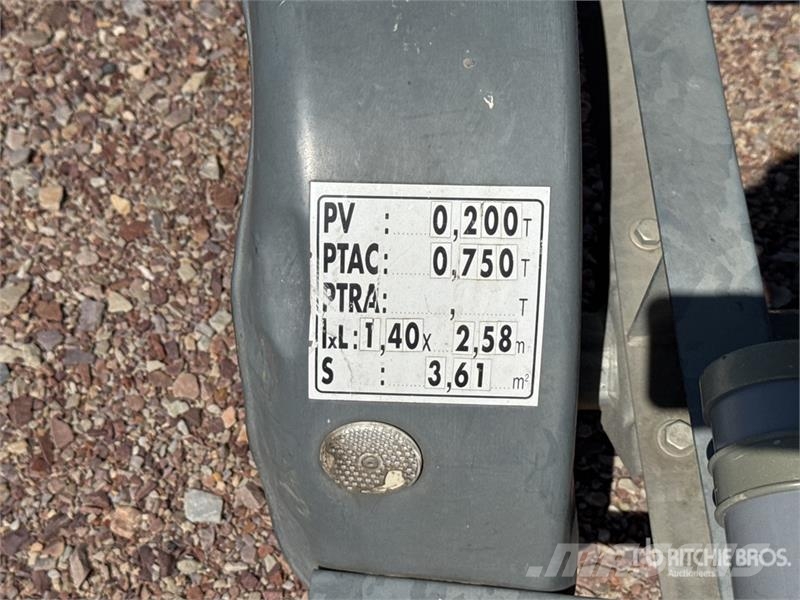 Daubin SAS 500 L S/A Citerne A Eau 1 Essieu Water Other trucks