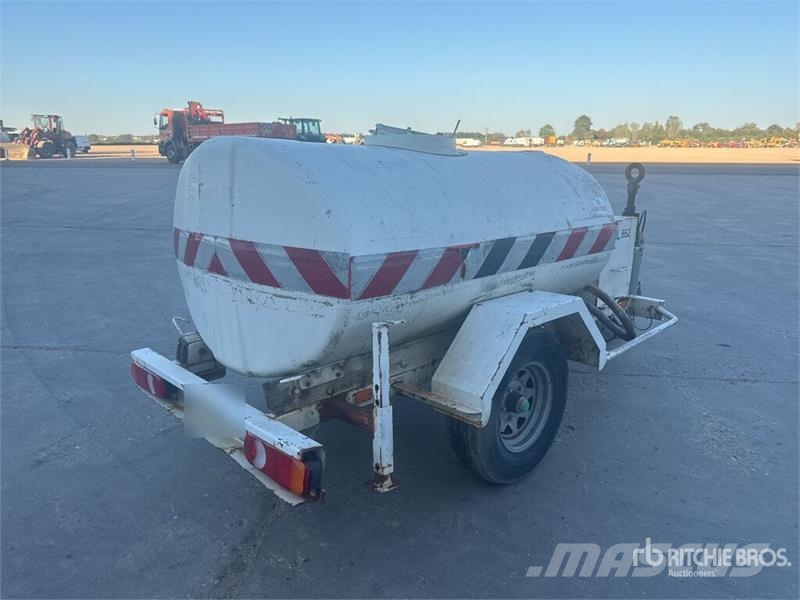 Daudin Citerne A Eau 1 Essieu S/A Water Tank Trail Andre lastebiler