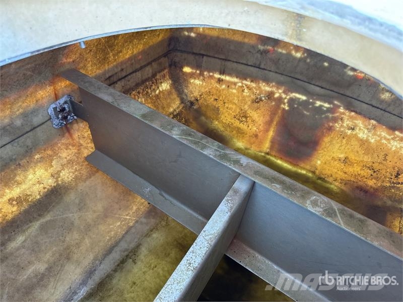 Daudin Citerne A Eau 1 Essieu S/A Water Tank Trail Andre lastebiler