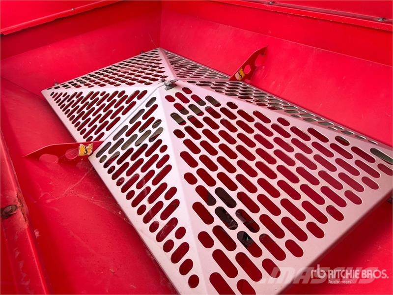DCM Fertilizer Spreader Flüssigdüngerstreuer