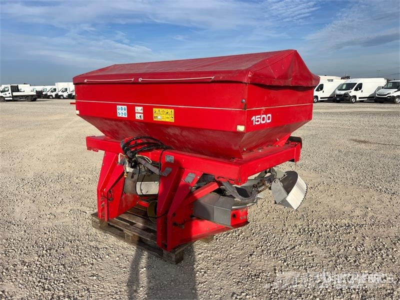 DCM Fertilizer Spreader Flüssigdüngerstreuer