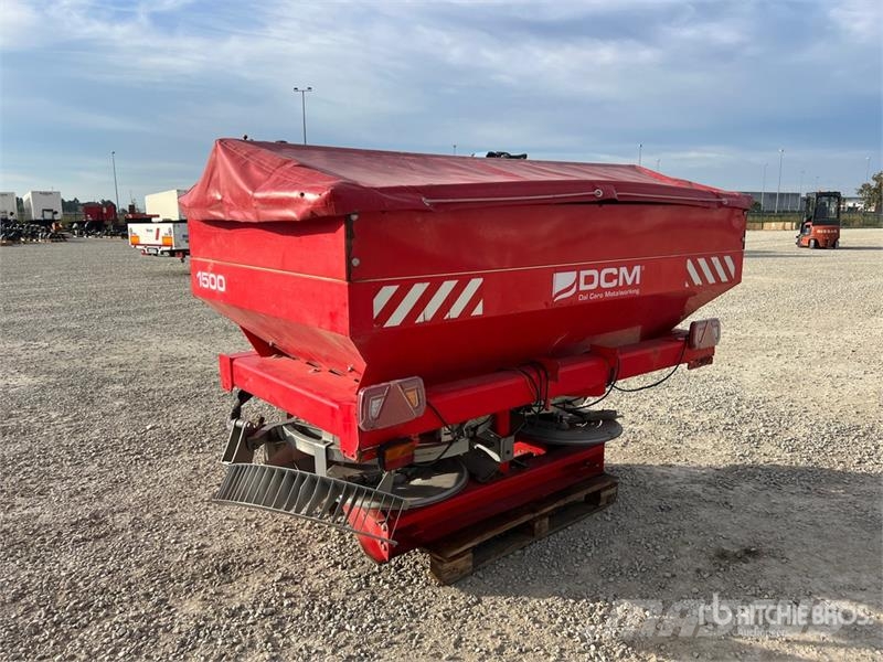 DCM Fertilizer Spreader Flüssigdüngerstreuer