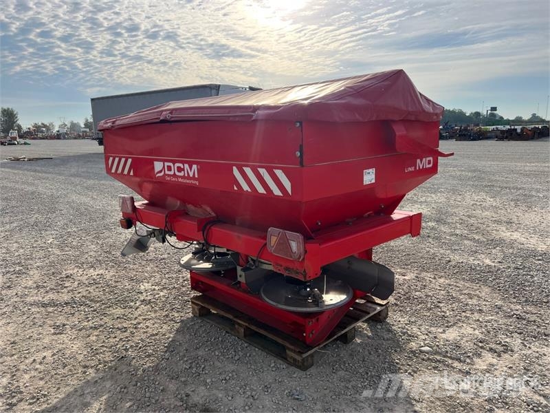 DCM Fertilizer Spreader Flüssigdüngerstreuer