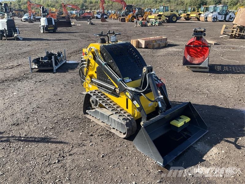 Delano T360 Mini Skid Steer Loader Mini Pale Gommate