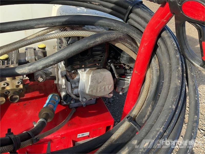Demon Pressure Washer Мийні апарати низького тиску