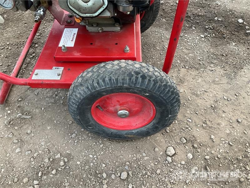 Demon Pressure Washer Мийні апарати низького тиску