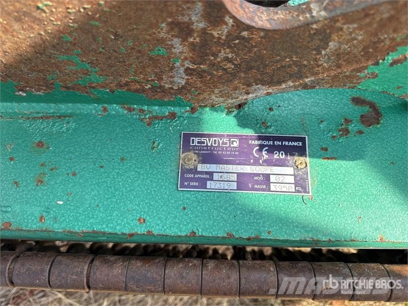 Desvoys BV Master Coupe معدات جز نباتات البطاطس المتيبسة