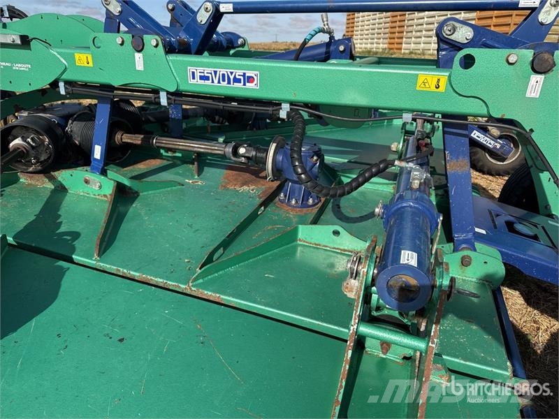 Desvoys BV Master Coupe معدات جز نباتات البطاطس المتيبسة