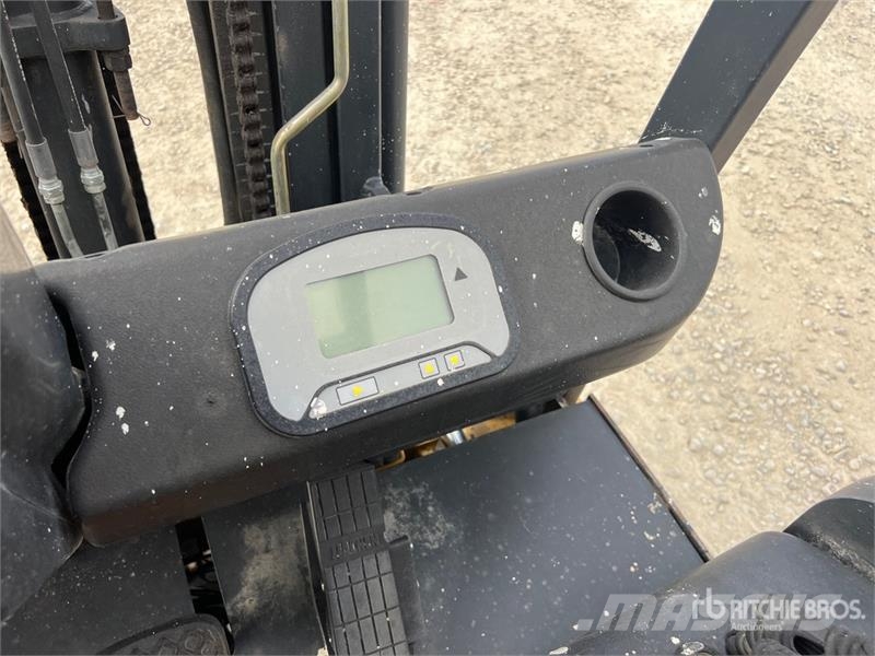 Detank 18EF 1000 kg Electric Forklift Elektromos targoncák