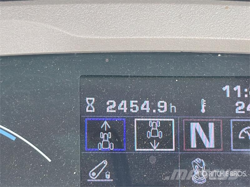 Deutz-Fahr 61504 RVSHIFT 4WD Tractor Трактори