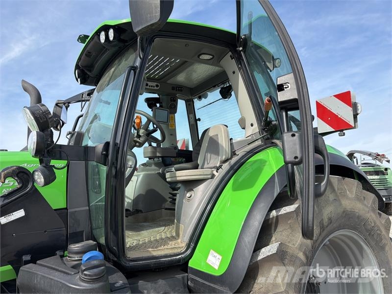 Deutz-Fahr 61504 RVSHIFT 4WD Tractor Трактори