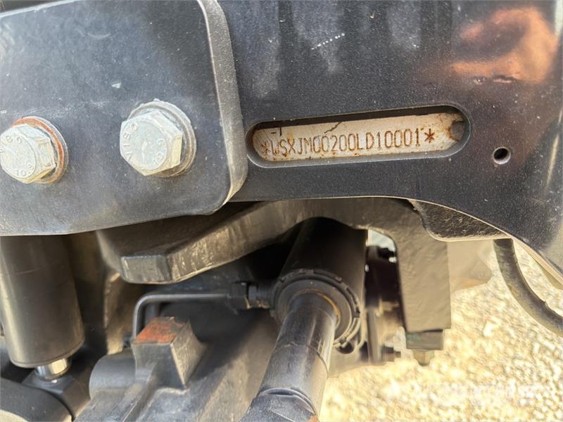 Deutz-Fahr 61504 RVSHIFT 4WD Tractor Трактори