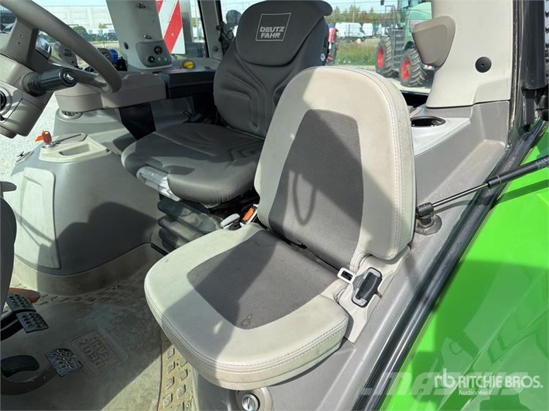 Deutz-Fahr 61504 RVSHIFT 4WD Tractor Трактори